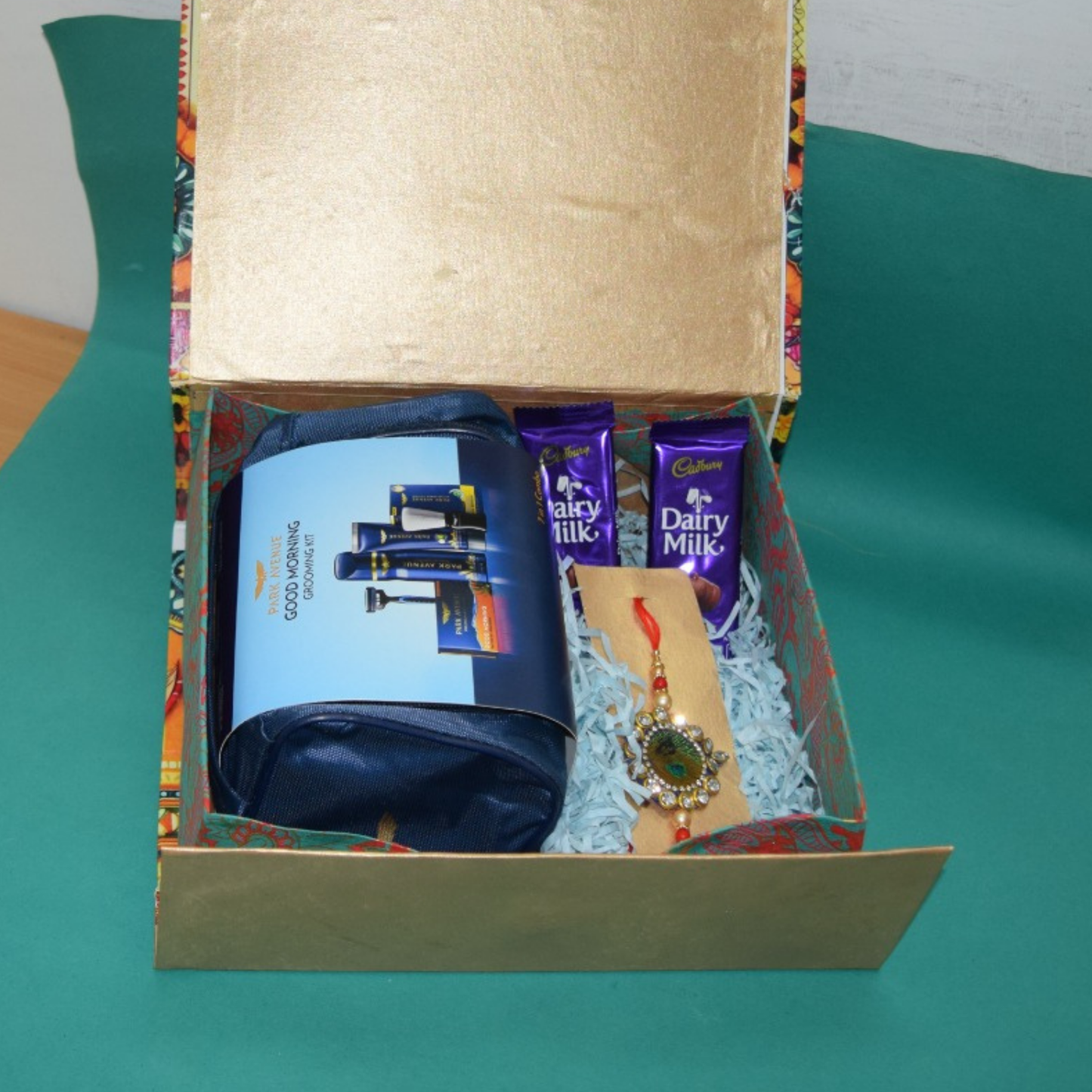 Drapper Bhai Rakhi Hamper