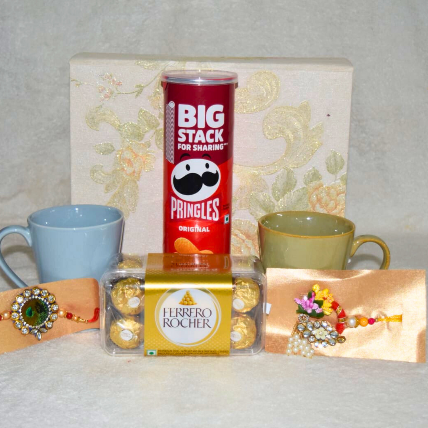 Mugs & Munchies