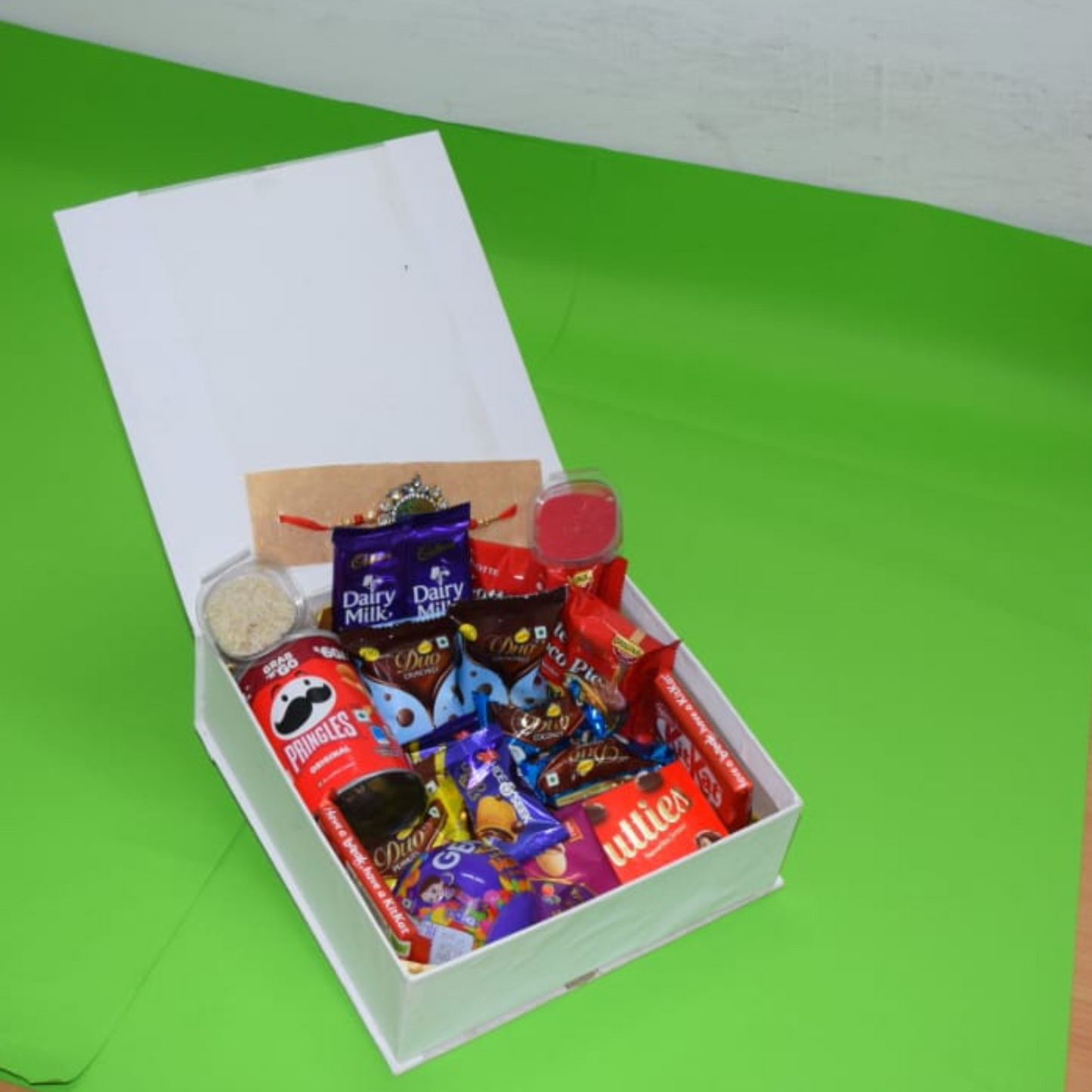 “Happiness in an hamper”