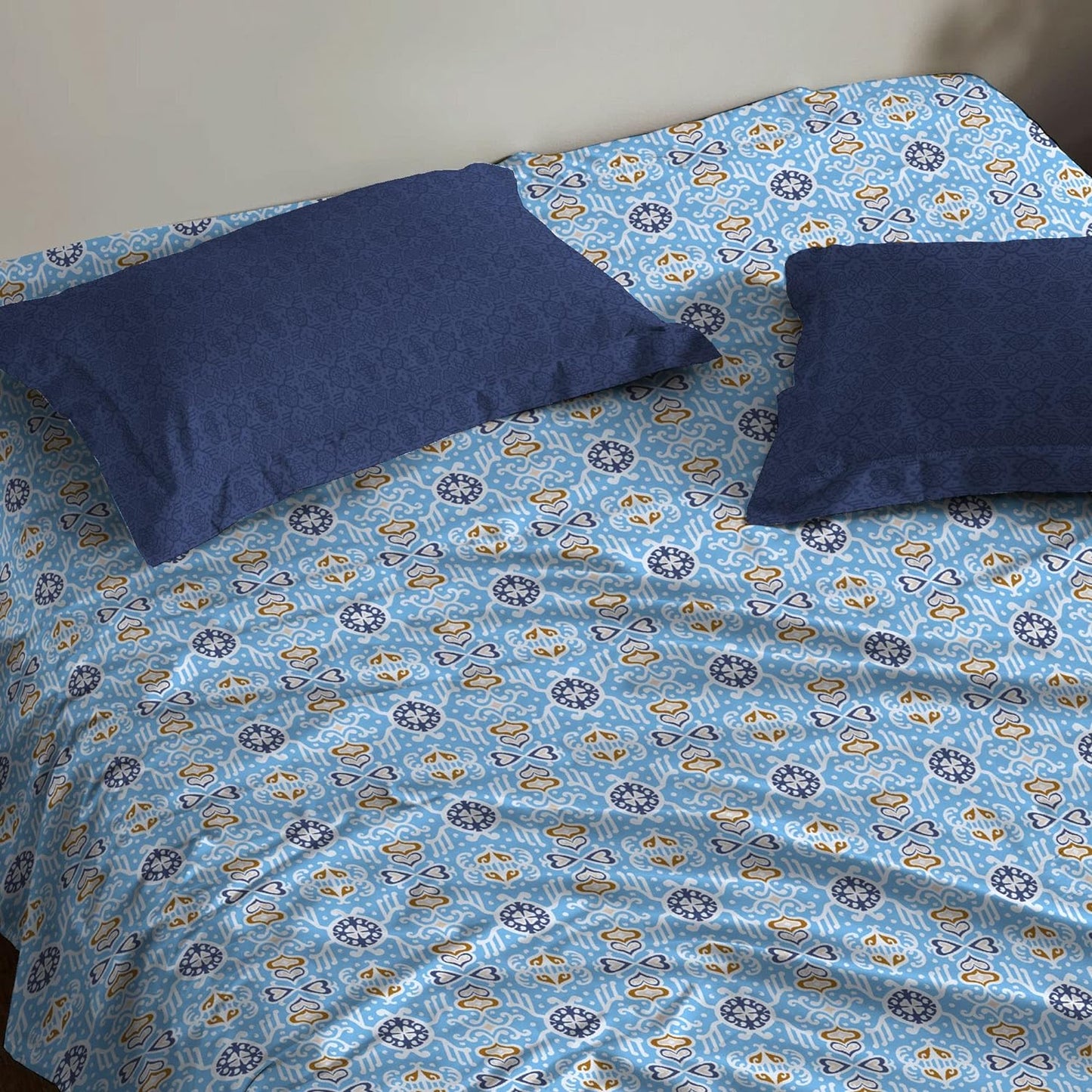 Trident Moments Iceland Blue 120 TC Cotton Double Bed Bedsheet With 2 Pillow Covers