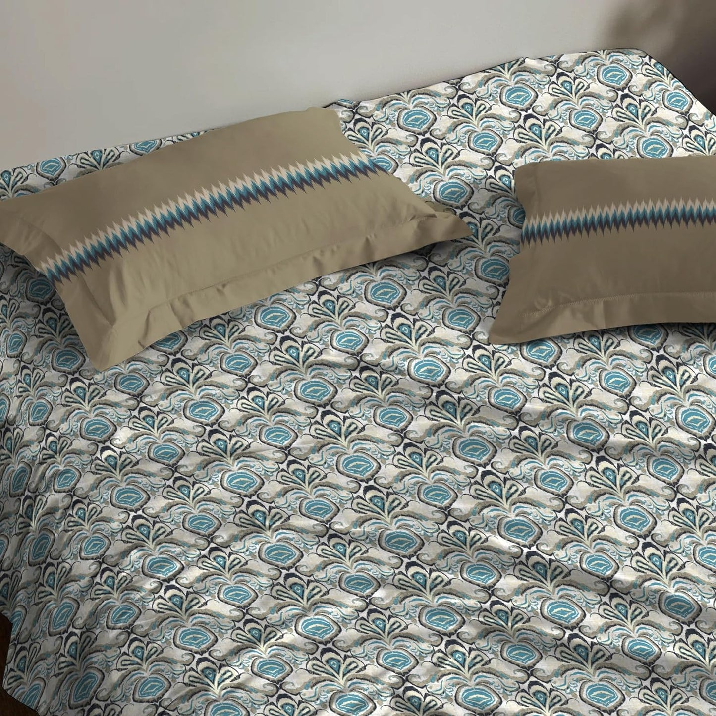 Trident Dusk & Down OASIS BLUE 144 TC Cotton Double Bed Bedsheet With 2 Pillow Covers
