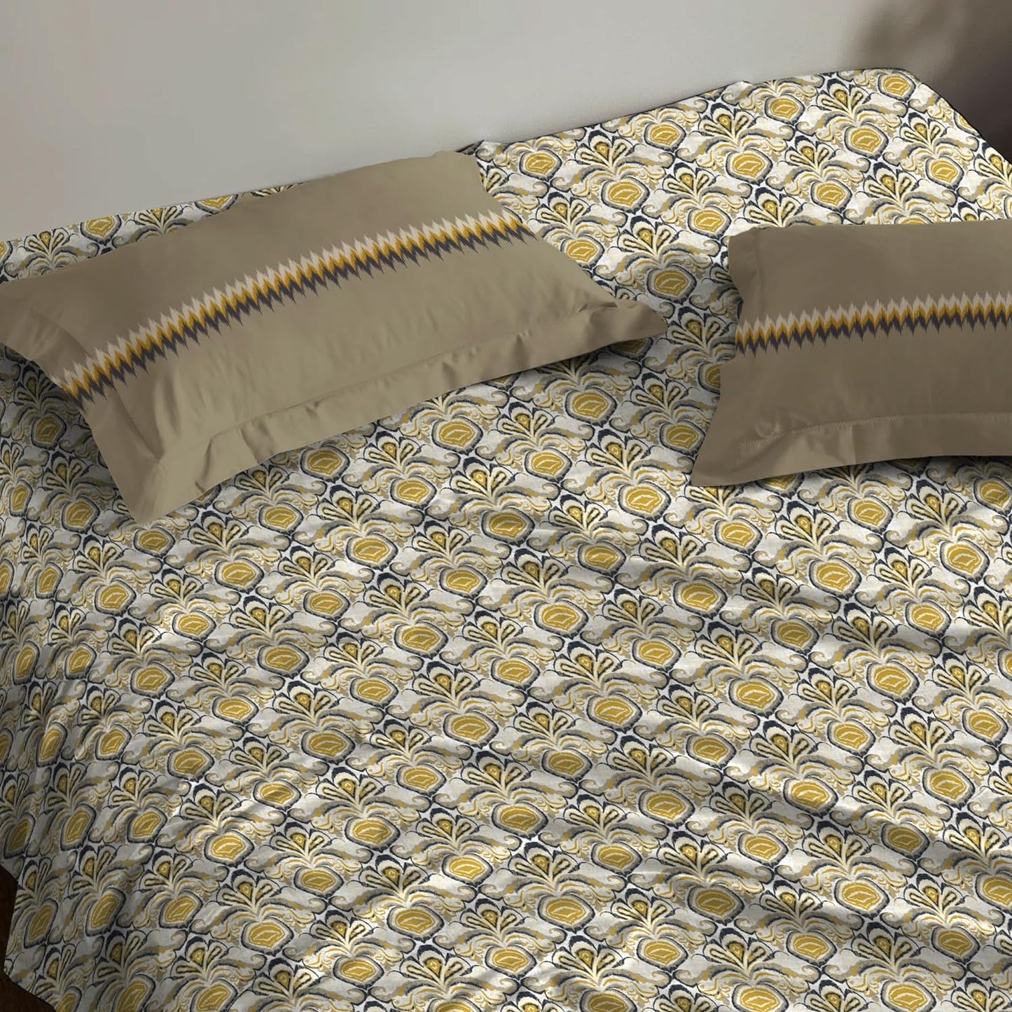 Trident Dusk & Down Paradise Blue 144 TC Cotton Double Bed Bedsheet With 2 Pillow Cover