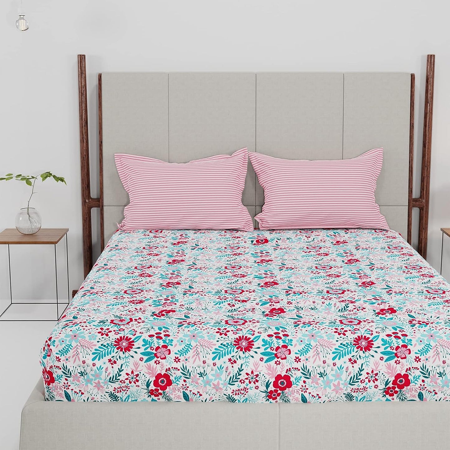 Trident Feather tales  GARDENIA BLOOM PINK 144 TC Cotton Double Bed Bedsheet With 2 Pillow Covers