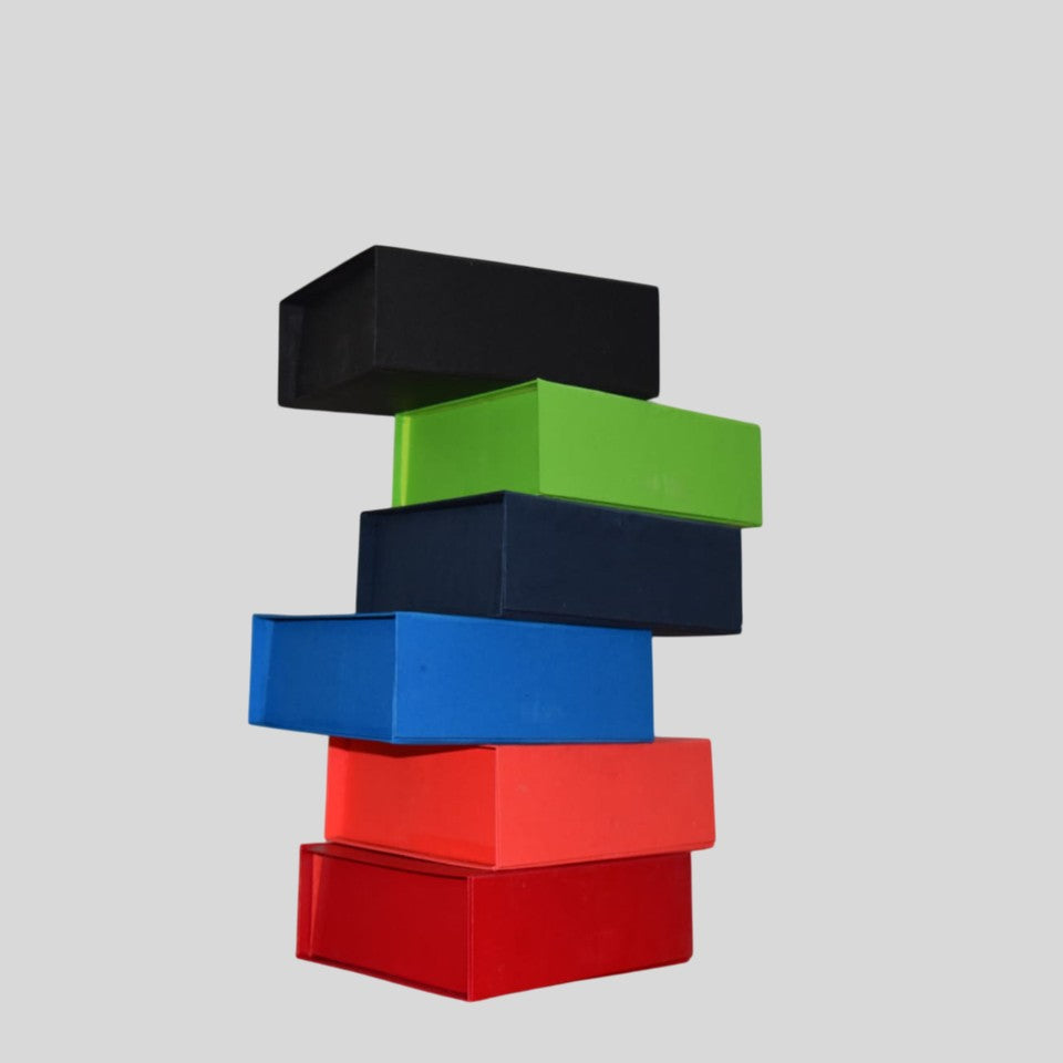 Solid Color Rigid Magnetic Box
